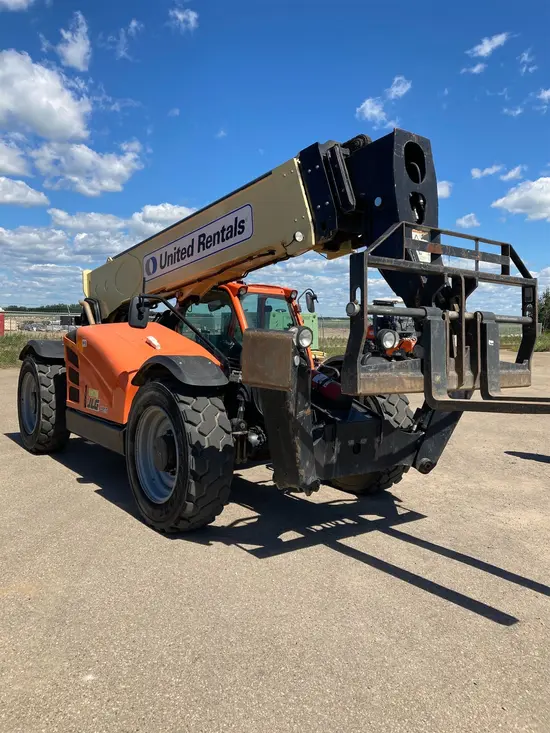 2018 JLG 1055 Forklift