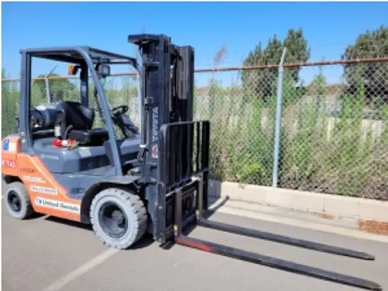 2018 Toyota 8FGU25 Warehouse Forklift