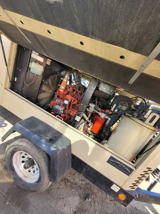 2017 Doosan P425/HP375WCUT4 Air Compressor