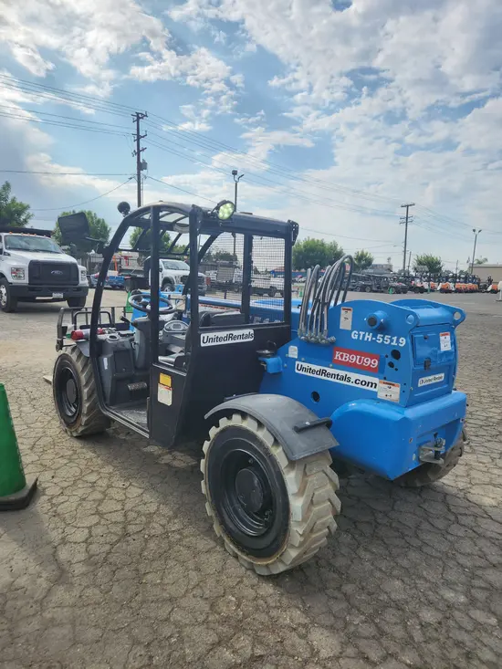 2017 Genie GTH-5519 Forklift
