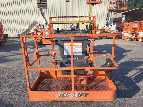 2017 JLG E450AJ Articulating Boom Lift