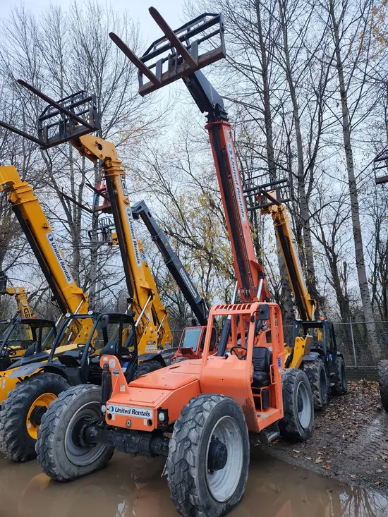 2016 SKYTRAK 8042 Forklift