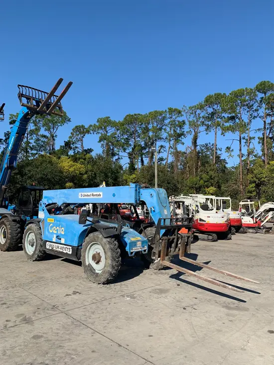 2015 Genie GTH-844 Forklift
