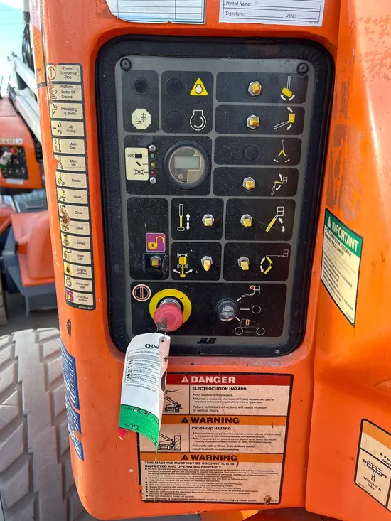 2016 JLG E450AJ Articulating Boom Lift