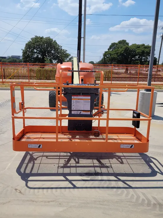 2014 JLG 400S Boom Lift