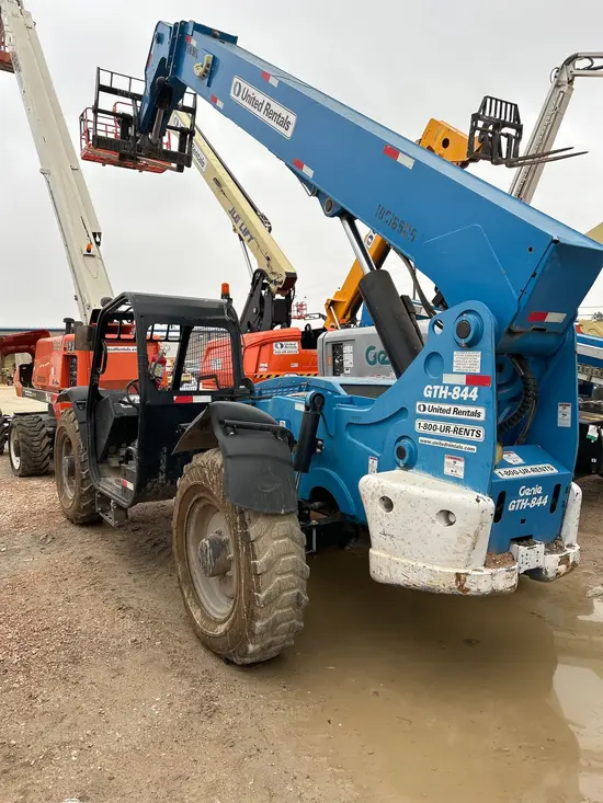 2016 Genie GTH-844 Forklift