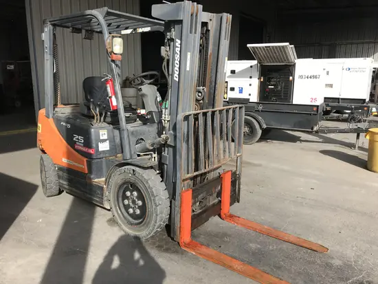 2013 Doosan D25S-5 Forklift