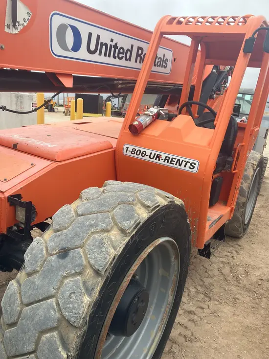 2016 SKYTRAK 8042 Forklift