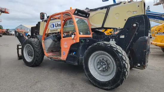 2015 JLG 1055 Forklift