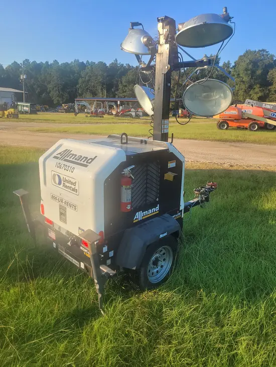 2017 Allmand NIGHT-LITE PRO Towable Light Tower
