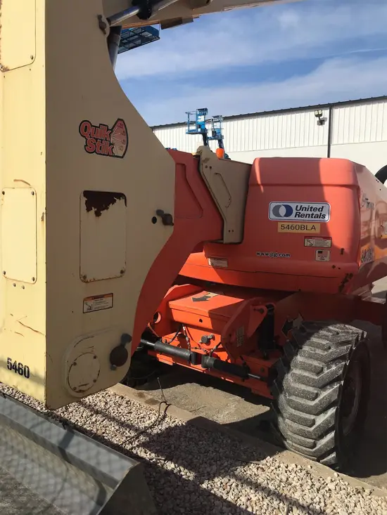 2013 JLG 800AJ Articulating Boom Lift