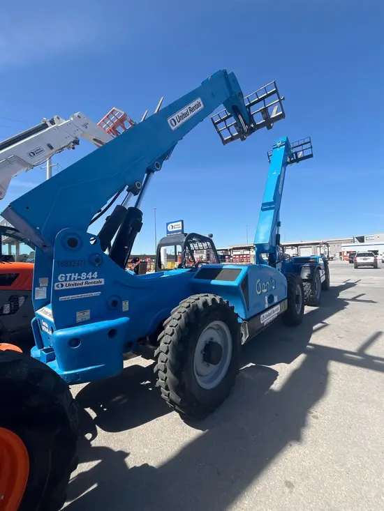 2015 Genie GTH-844 Forklift