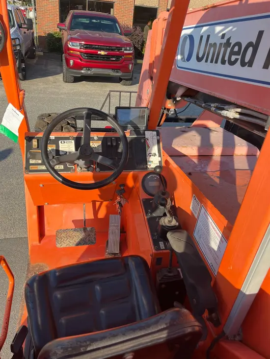 2014 SKYTRAK 8042 Forklift