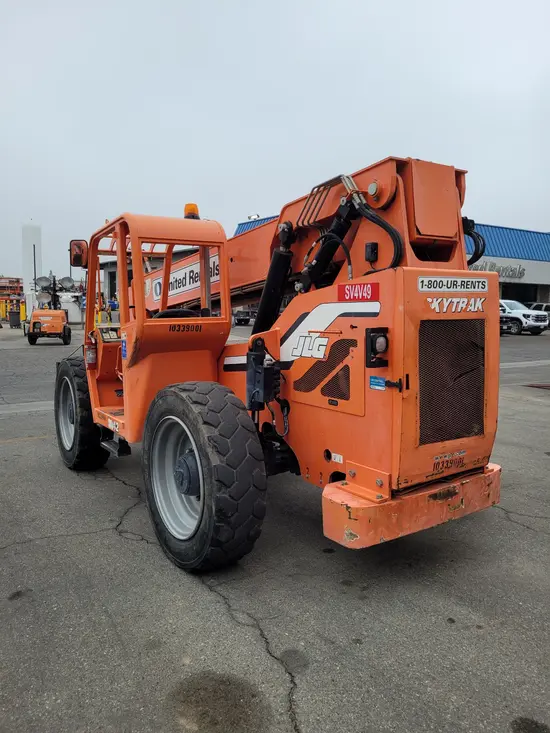 2015 SKYTRAK 6042 Forklift