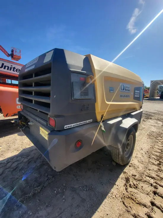 2017 Atlas Copco XAS440JD T4F Air Compressor