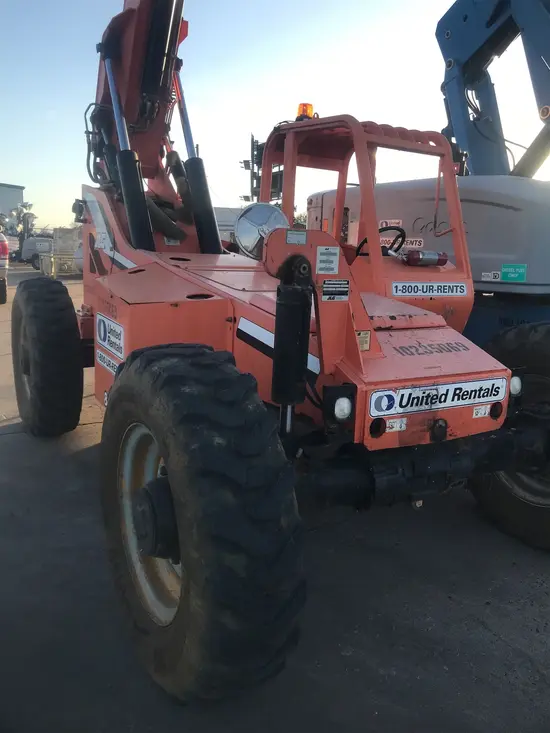 2014 SKYTRAK 8042 Forklift