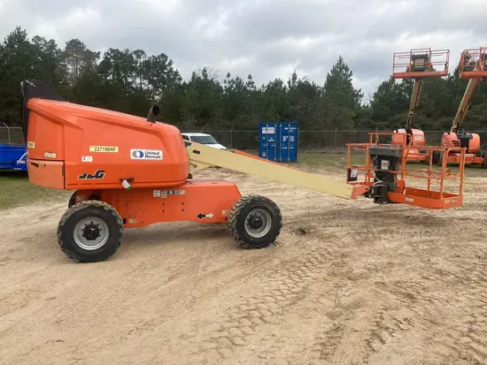 2017 JLG 400S Boom Lift