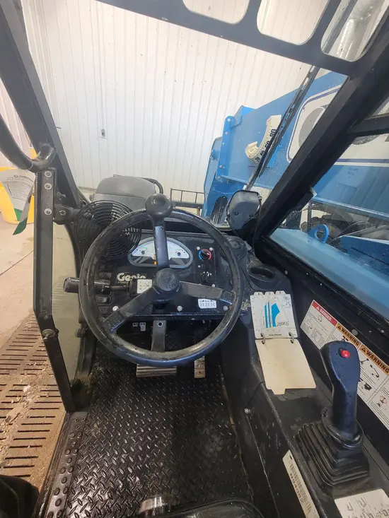 2016 Genie GTH-844D Forklift