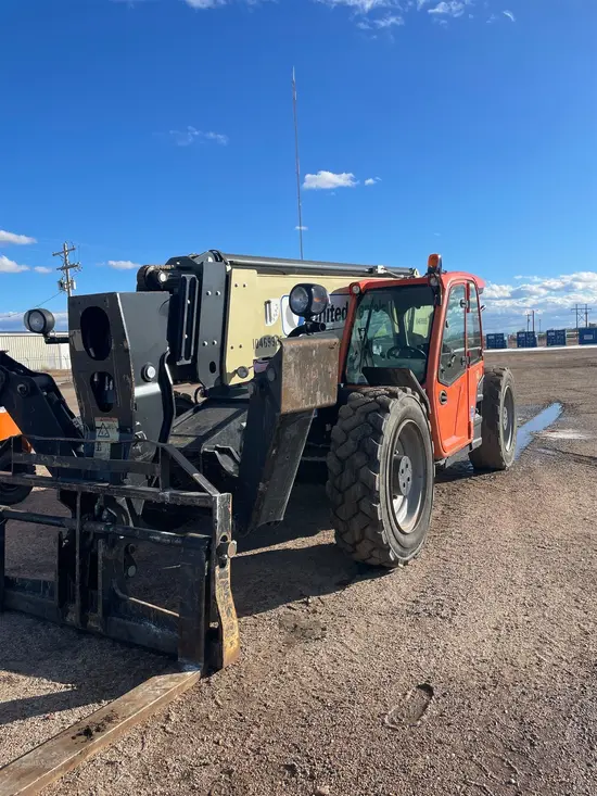 2016 JLG 1055 Forklift