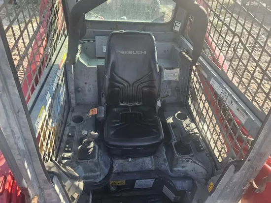 2017 Takeuchi TL10V2-R Track Loader