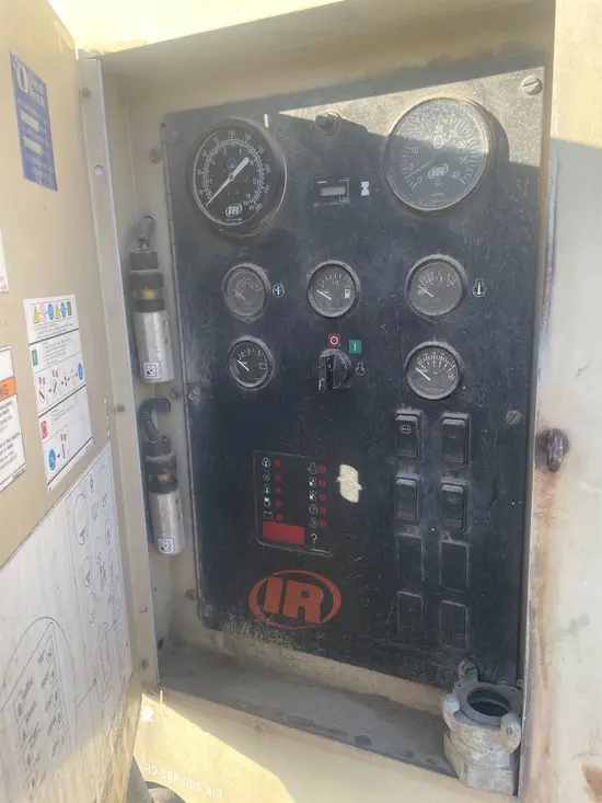 2011 Doosan HP1600WCU Air Compressor
