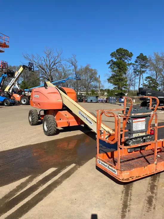 2012 JLG 400S Boom Lift