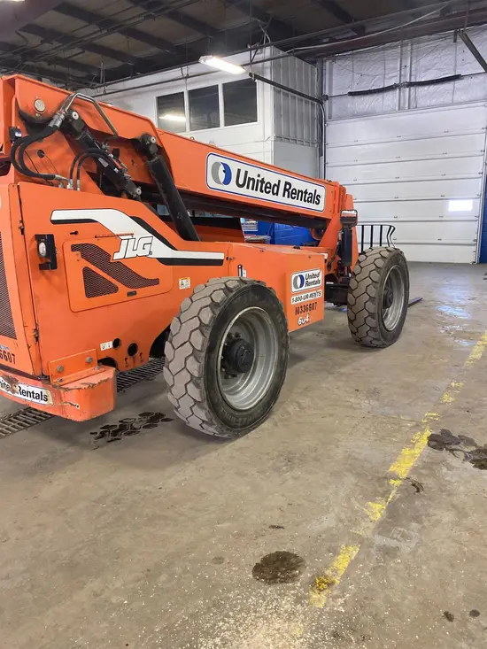 2015 SKYTRAK 6042 Forklift