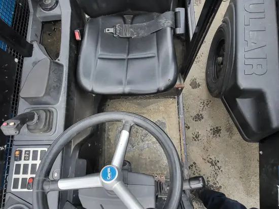 2017 Genie GTH-5519 Forklift