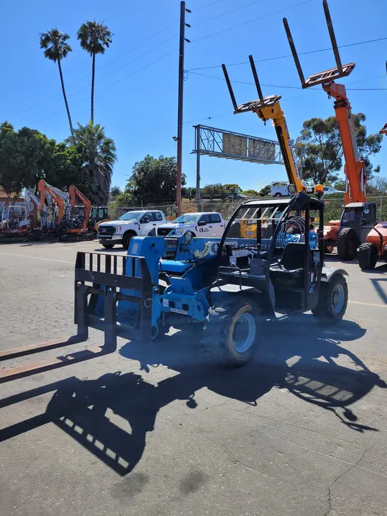 2017 Genie GTH-5519 Forklift