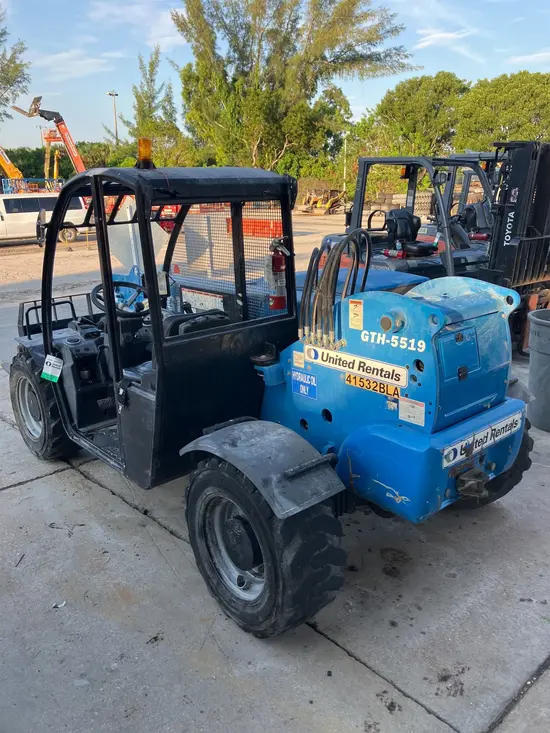 2017 Genie GTH-5519 Forklift