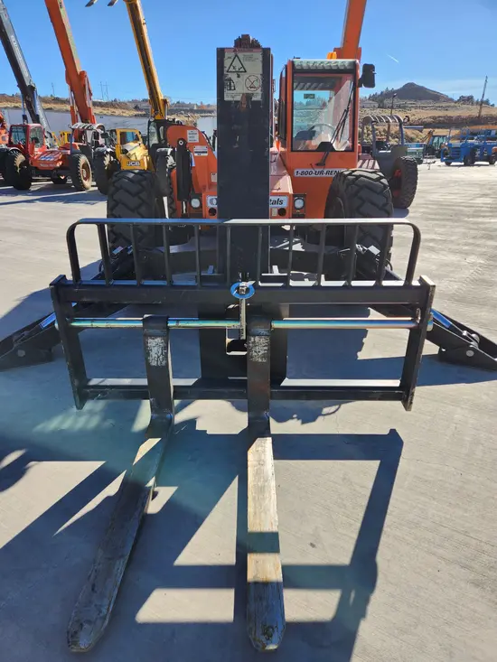2016 SKYTRAK 10054 Forklift