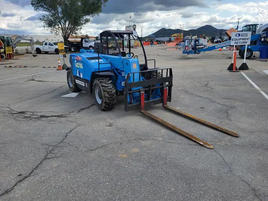 2017 Genie GTH-5519 Forklift