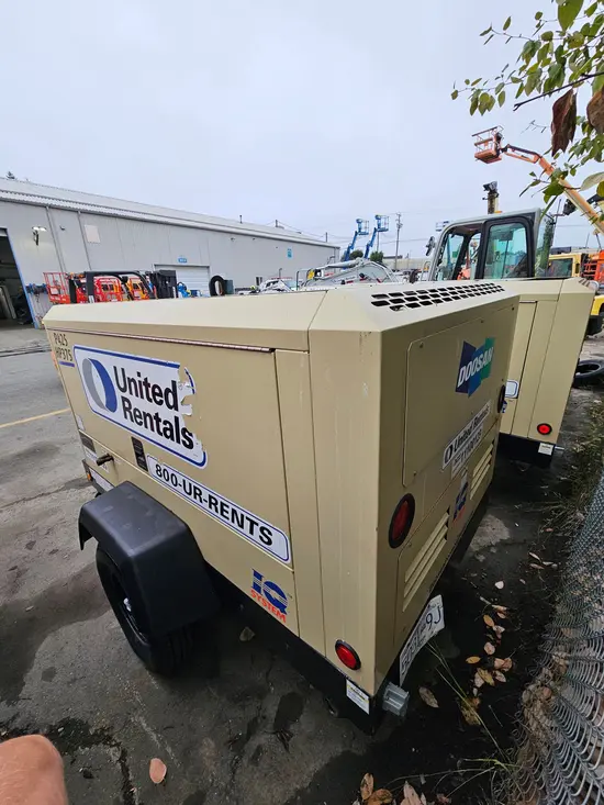 2020 Doosan P425/HP375EXT4I Air Compressor