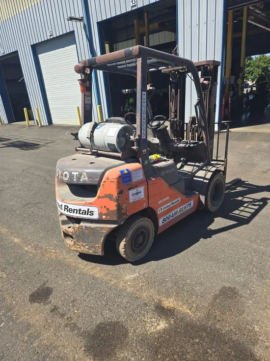 2018 Toyota 8FGU25 Warehouse Forklift