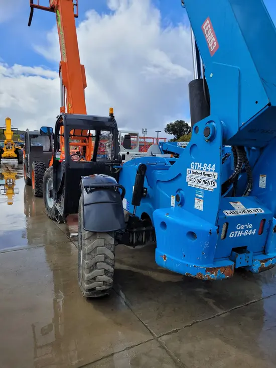 2014 Genie GTH-844 Forklift