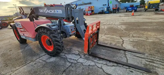 2016 Skyjack SJ643TH Forklift
