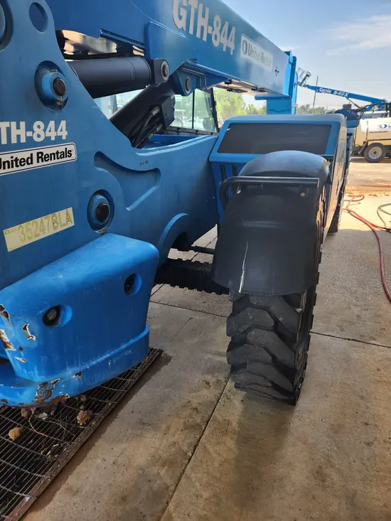 2016 Genie GTH-844 Forklift