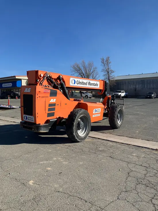2016 SKYTRAK 8042 Forklift