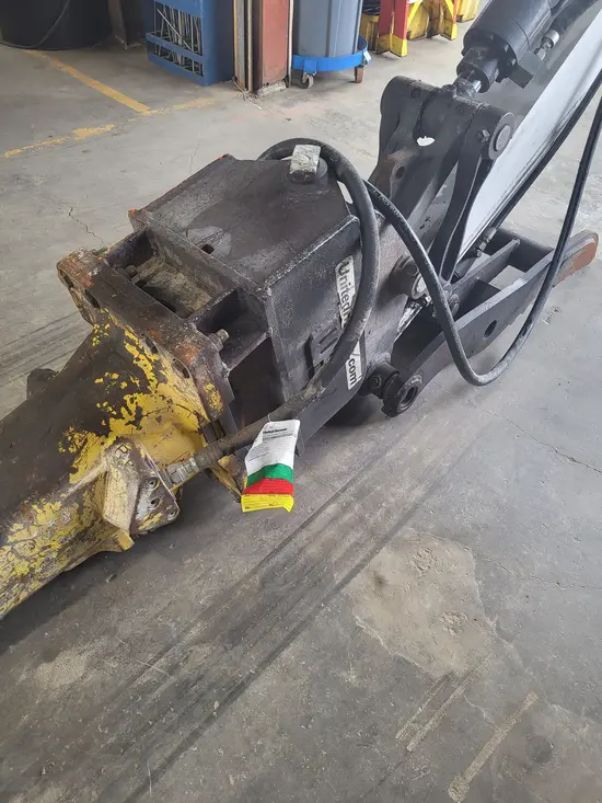 2018 Atlas Copco SB 452 Attachment