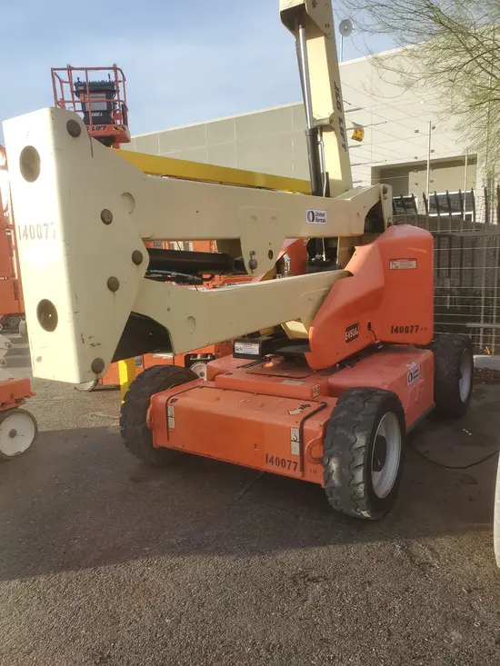 2014 JLG E450AJ Articulating Boom Lift