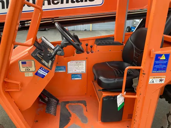 2016 SKYTRAK 6042 Forklift