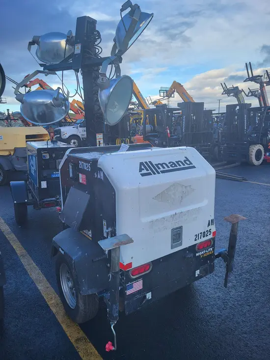 2018 Allmand NL-V Portable Work Light