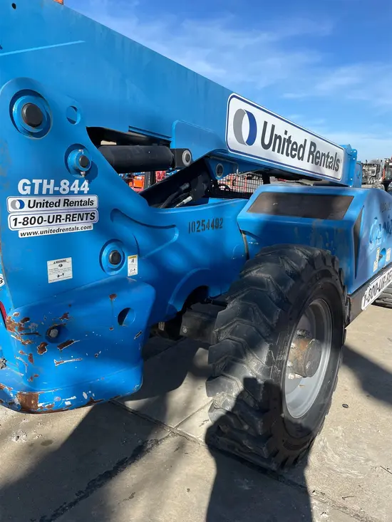 2014 Genie GTH-844 Forklift