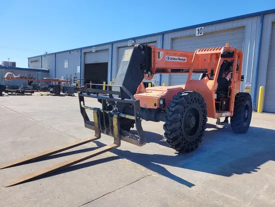 2016 SKYTRAK 8042 Forklift
