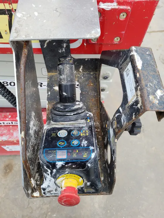2018 MEC MICRO 19 Scissor Lift
