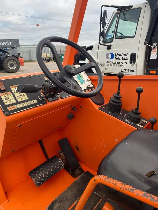 2015 SKYTRAK 8042 Forklift