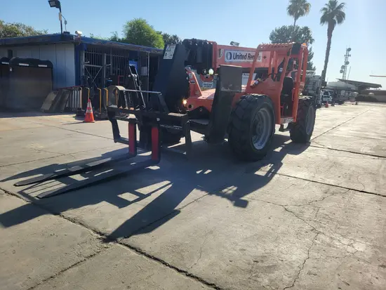 2016 SKYTRAK 10054 Forklift
