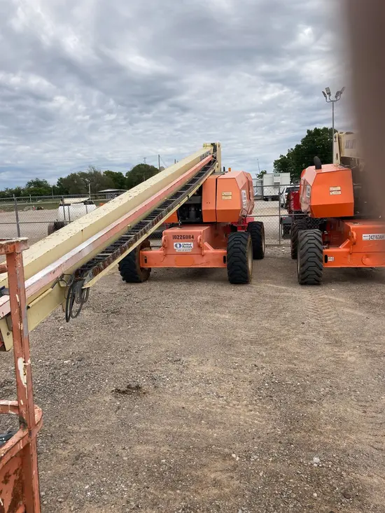 2014 JLG 800S Boom Lift