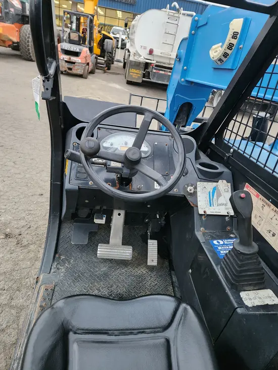 2014 Genie GTH-844 Forklift