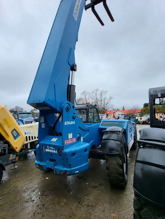 2015 Genie GTH-844 Forklift